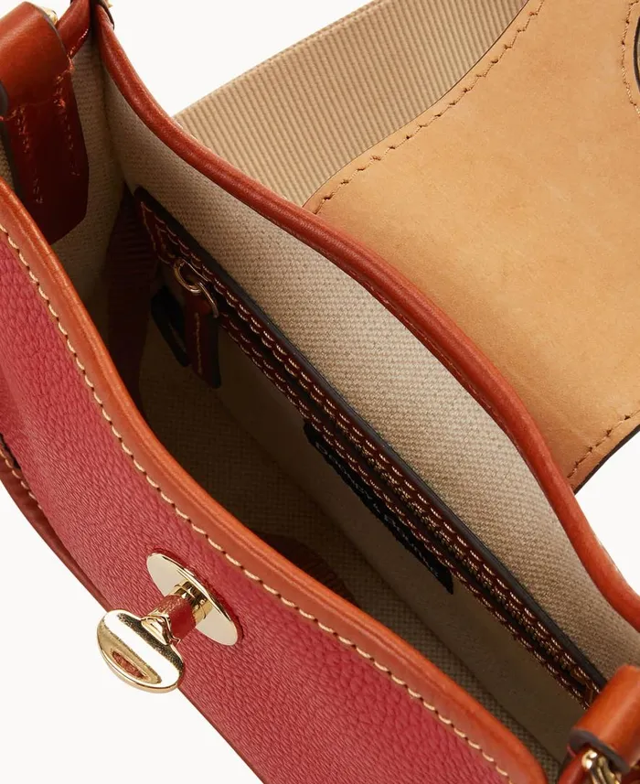 Woman Pebble Turnlock Messenger 20 Red Dooney and Bourke Shoulder Bags Woman Pebble Turnlock Messenger 20 Red Dooney and Bourke Shoulder Bags