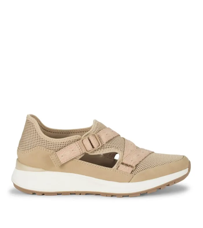 Women Bianna Slip On Sneaker Sand Baretraps Flats and Loafers