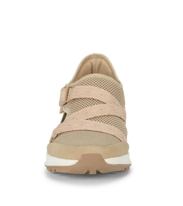 Women Bianna Slip On Sneaker Sand Baretraps Flats and Loafers