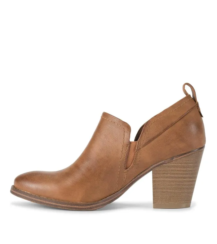 Women Caroline Ankle Bootie Cognac Baretraps Booties