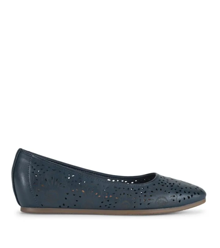 Women Chika Casual Flat Navy Blue Baretraps Flats and Loafers