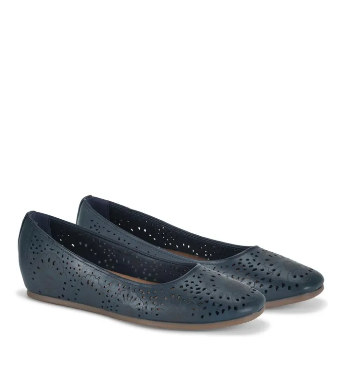 Women Chika Casual Flat Navy Blue Baretraps Flats and Loafers