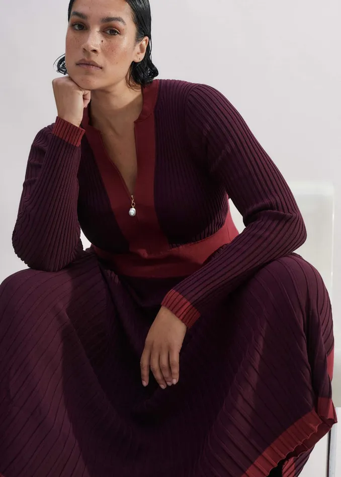 Women Contrast Panel Pearl Zip Maxi Dress Intense Merlotintense Red MEEM
