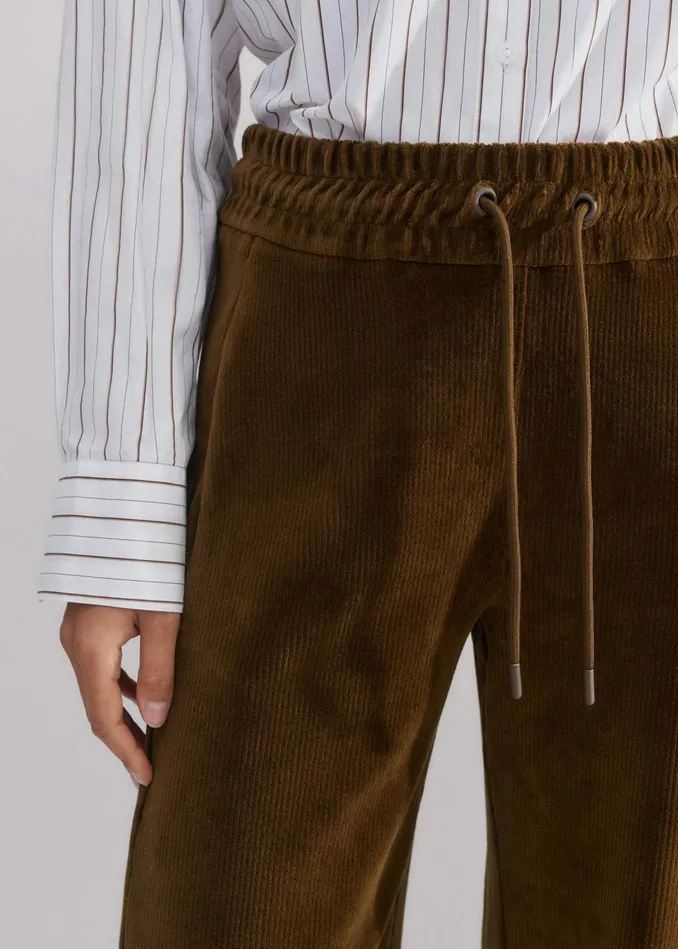 Women Cord Velour Statement Sweatpant Treacle MEEM