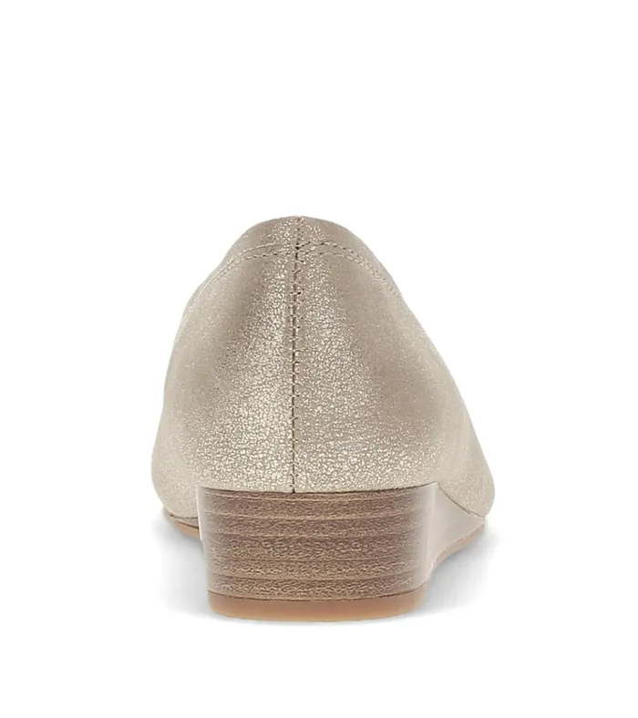 Women Covette Wedge Slip On Light Champagne Baretraps Dress Shoes