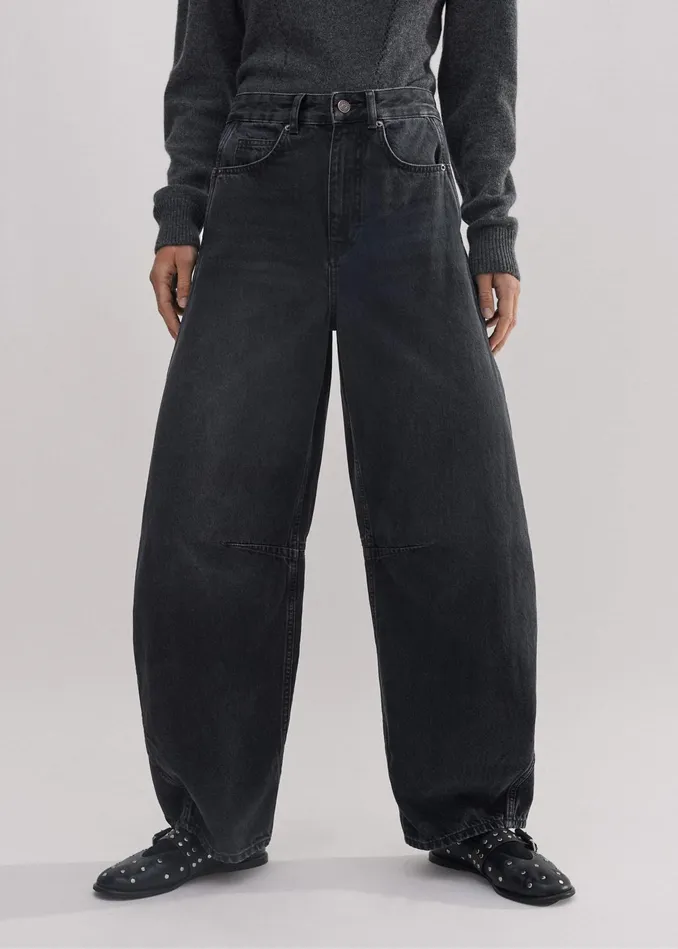Women Extreme Tapered Jean Washed Black MEEM