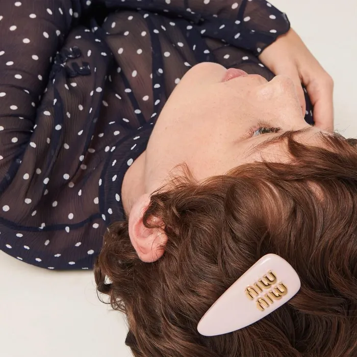 Women Headbands And Hair Accessories Miu Miu Patent Leather Hair Clip Alabaster Pink Women Headbands And Hair Accessories Miu Miu Patent Leather Hair Clip Alabaster Pink