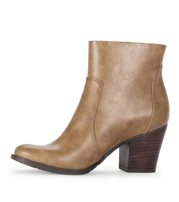 Women Legacy Bootie Clay Baretraps Booties