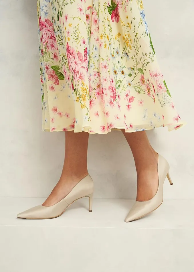 Women Leila Wool Silk Court Shoes Oyster Hobbs Court Shoes