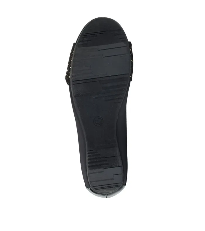 Women Mitsy Casual Flat Black Patent Baretraps Flats and Loafers