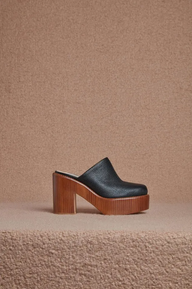 Women Mules Gabriela Hearst Anactoria Mule In Black Leather