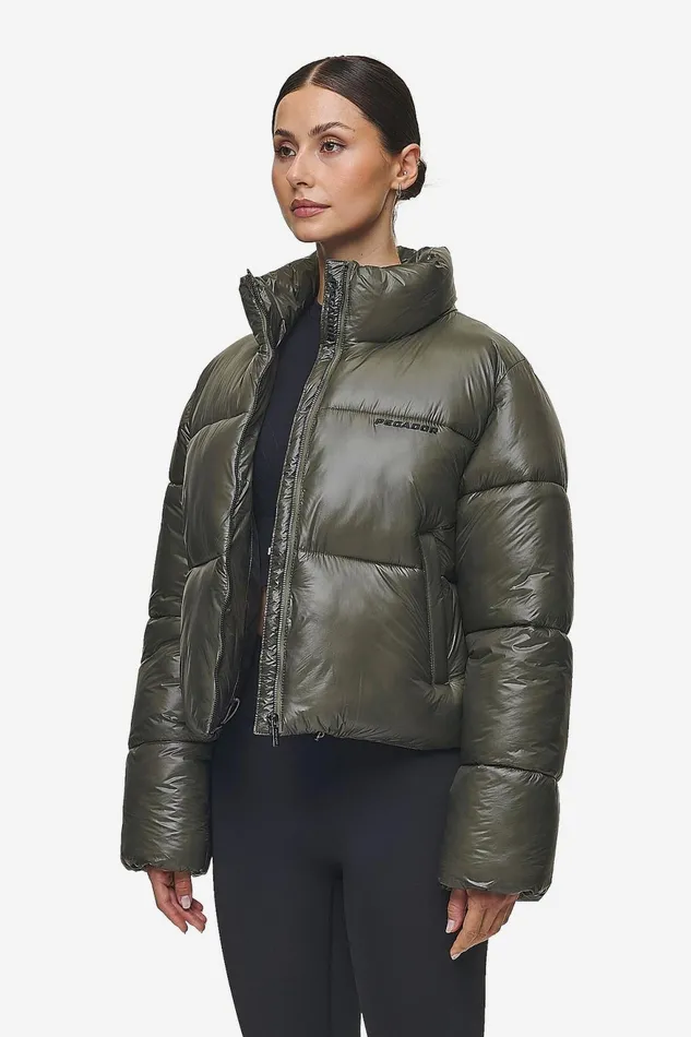 Women Pegador Jacken Georgia Light Glossy Puffer Jacket Mud Olive Women Pegador Jacken Georgia Light Glossy Puffer Jacket Mud Olive