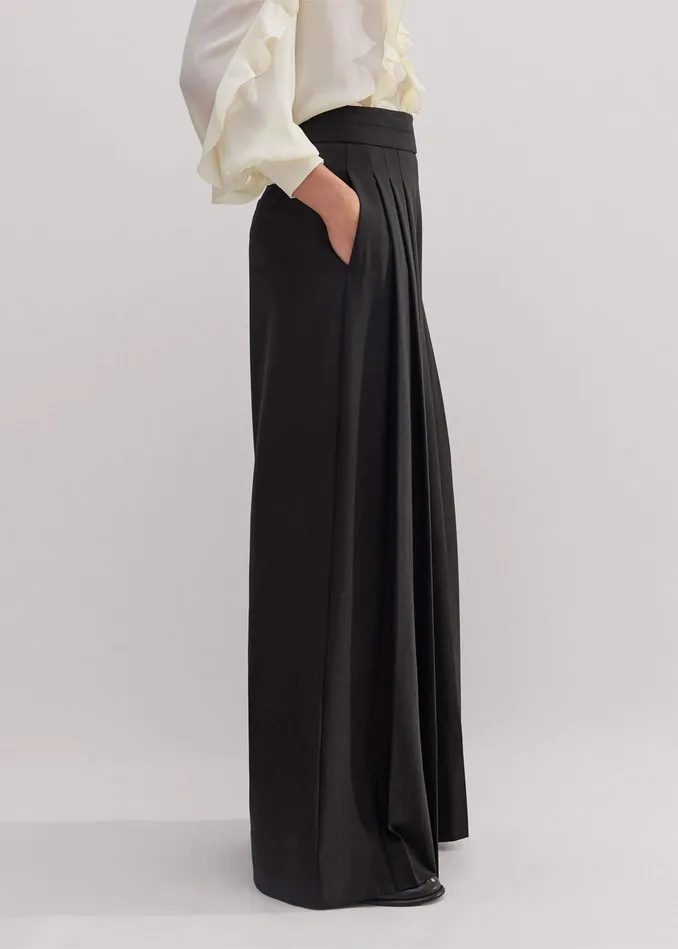 Women Pleated Ultra WideLeg Pant Black MEEM