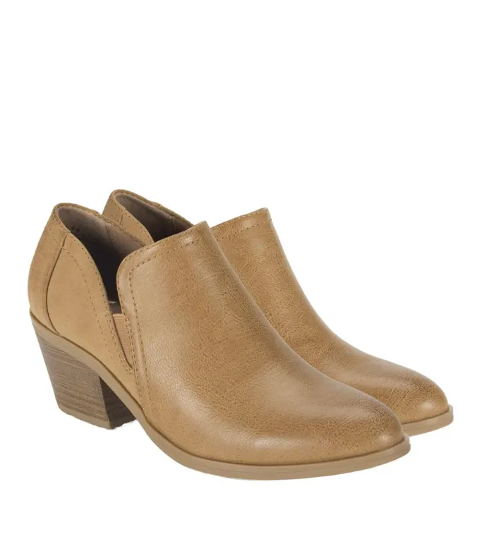 Women Slaine Ankle Bootie Sandstone Baretraps Booties